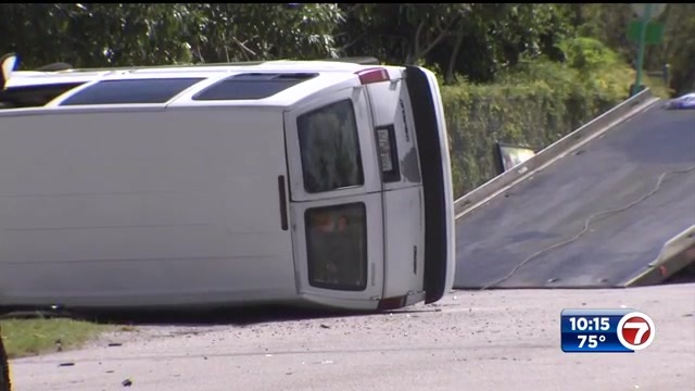 Car rams through gate of SW Miami-Dade home after collision with van; no injuries – WSVN 7News | Miami News, Weather, Sports