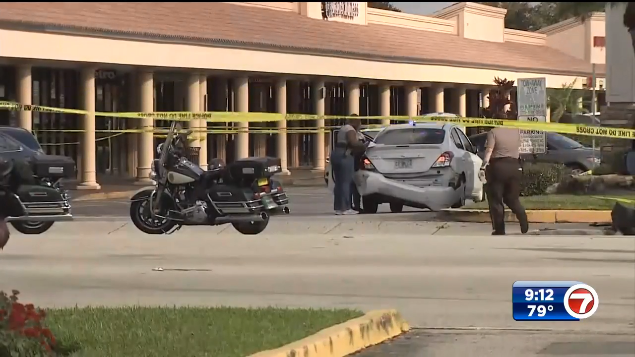 Knife-wielding man dies after officer-involved shooting in NW Miami ...