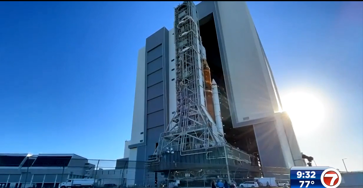 Watch NASA roll mega Artemis I moon rocket out to the launchpad - WSVN ...