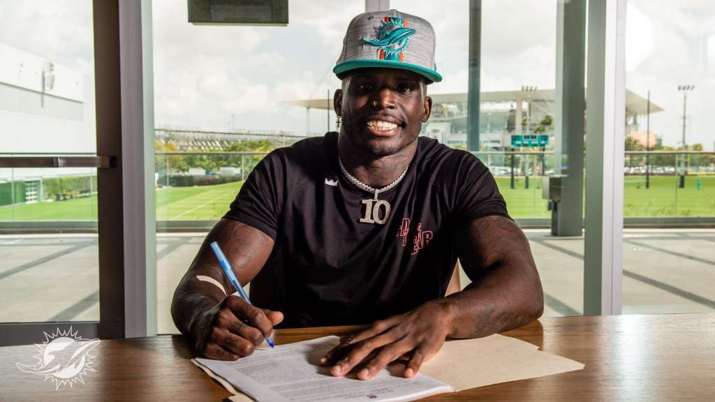 All about speed: Dolphins’ Tyreek Hill makes fast impression