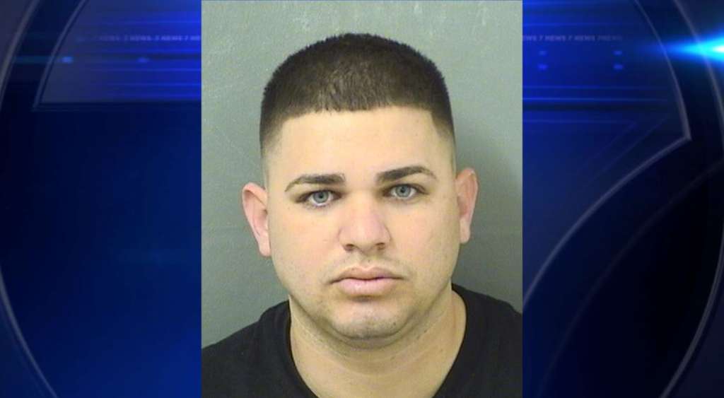 Police arrest man accused of stealing over $3K in phones at SunFest in