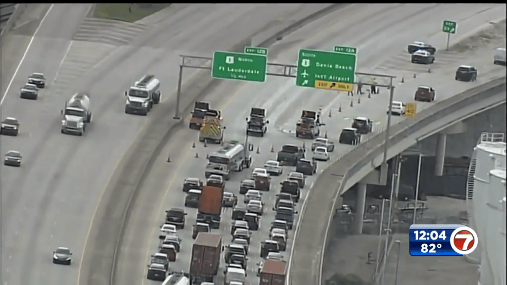 Rocks fall from dump truck onto highway in Fort Lauderdale – WSVN 7News ...