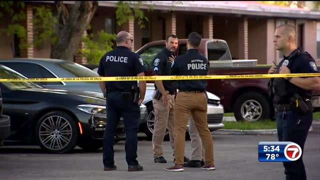 2 killed in shooting at Hollywood apartment complex - WSVN 7News ...