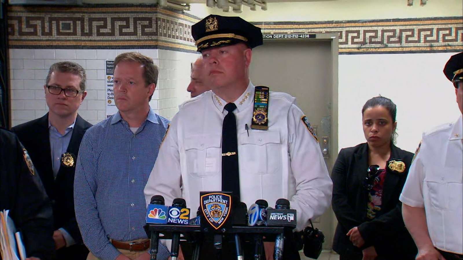 48-year-old man fatally shot on New York City subway train - WSVN 7News ...