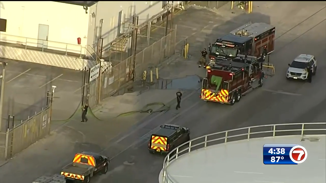 Firefighters put out flames at Port Everglades - WSVN 7News | Miami ...