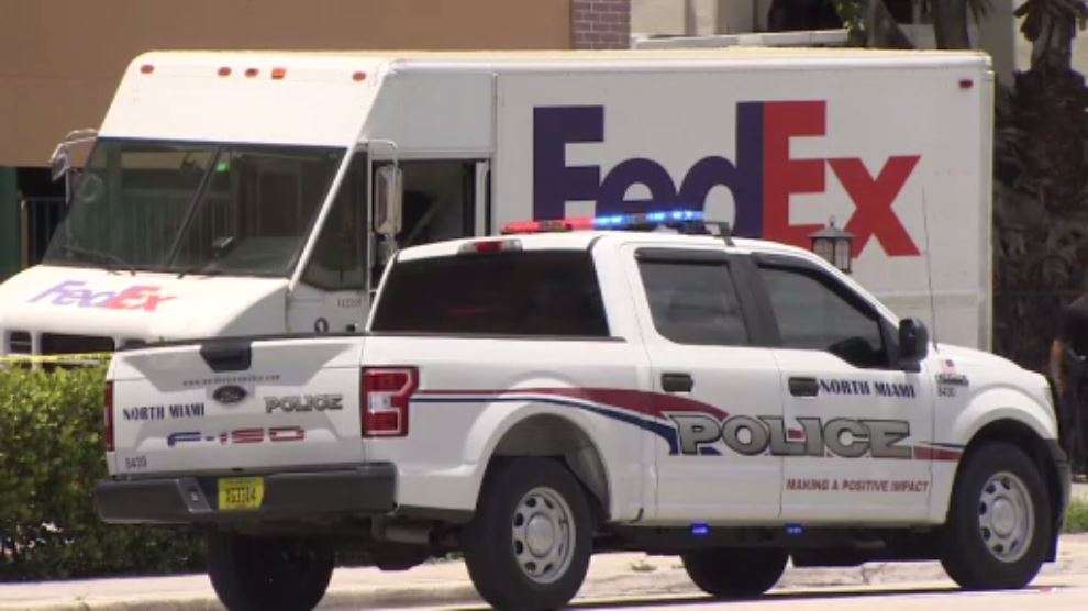 Pedestrian fatally struck by FedEx truck in North Miami - WSVN 7News ...