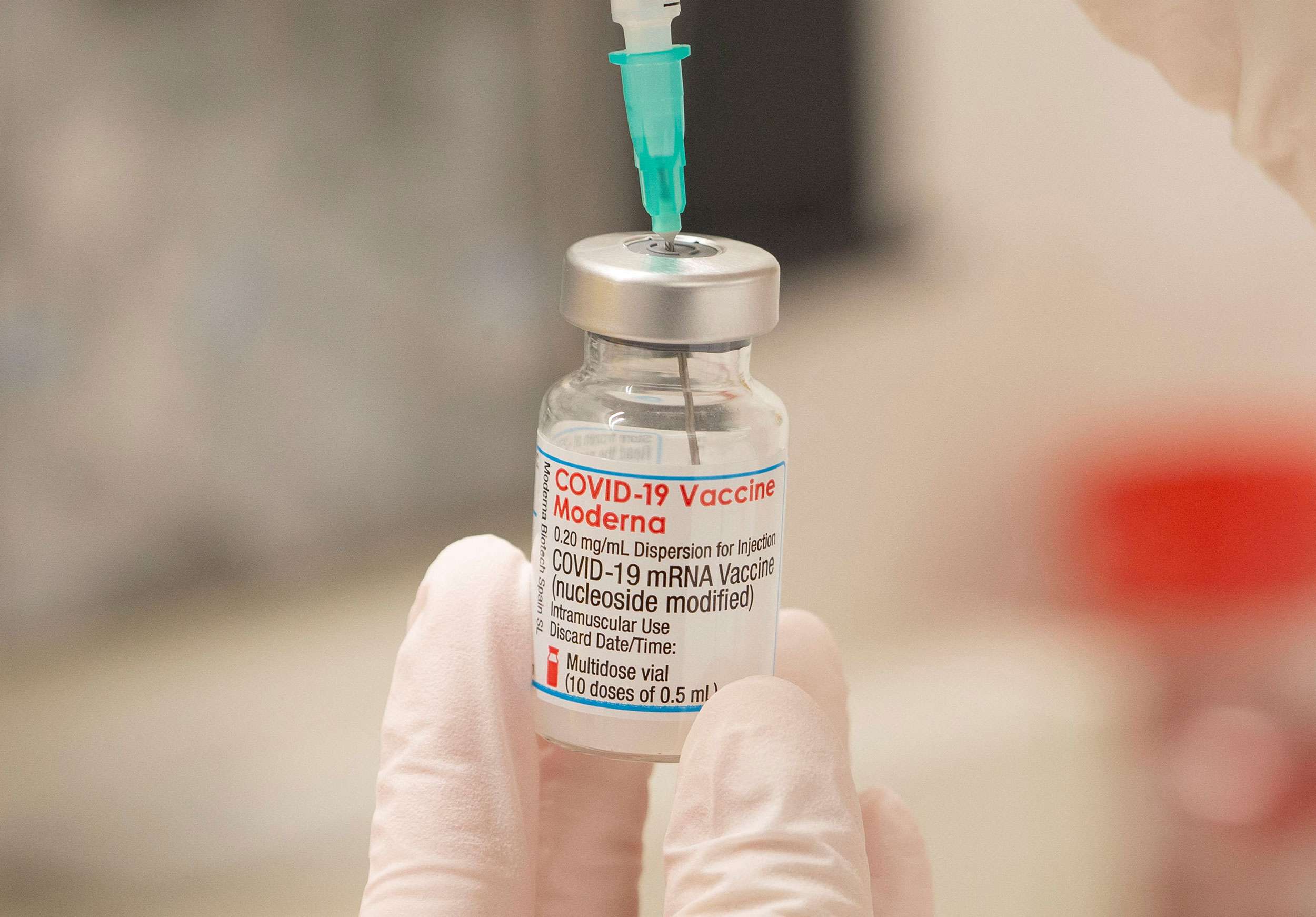 FDA finds Moderna’s Covid-19 vaccine is safe and effective in younger ...