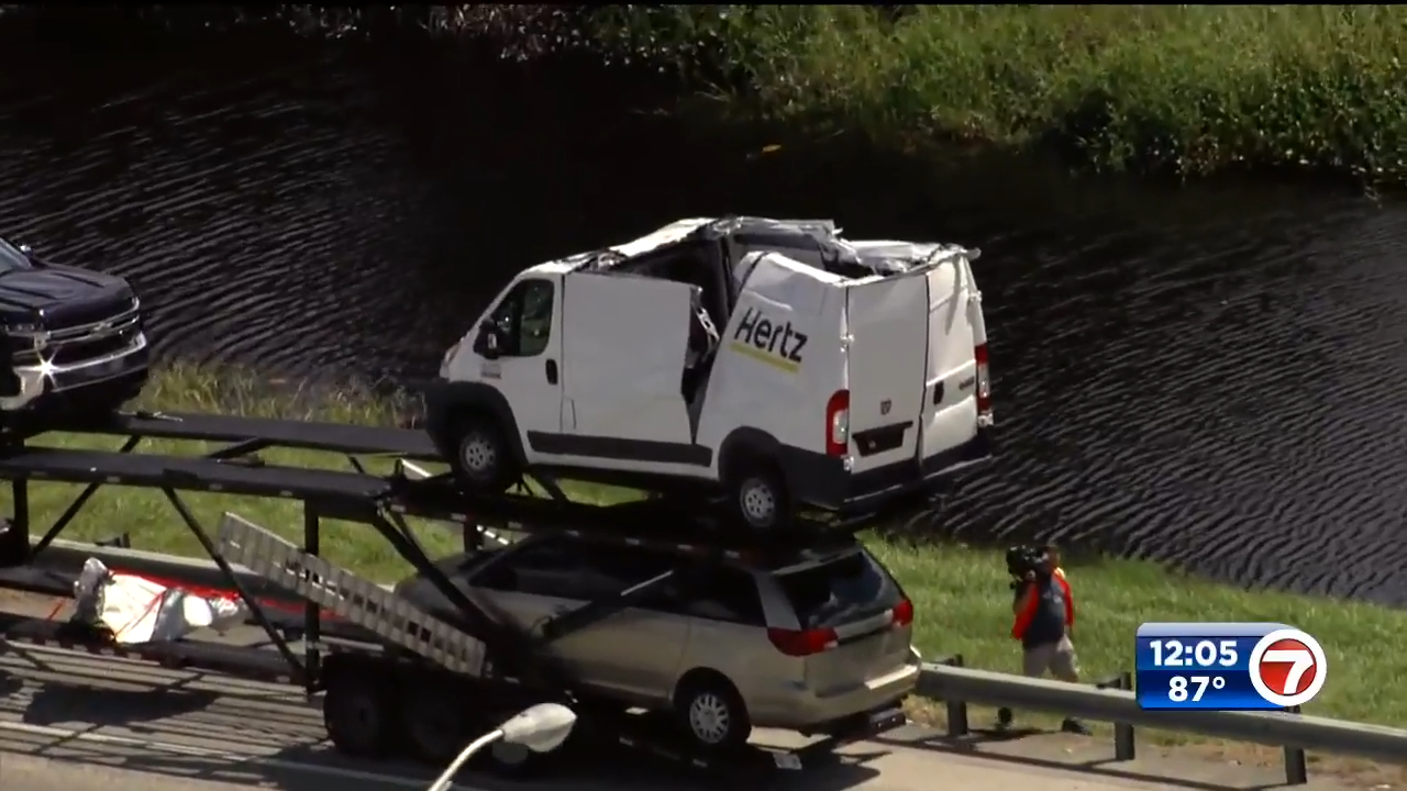 Car carrier truck crash causes damage to Sheridan Bridge in Hollywood