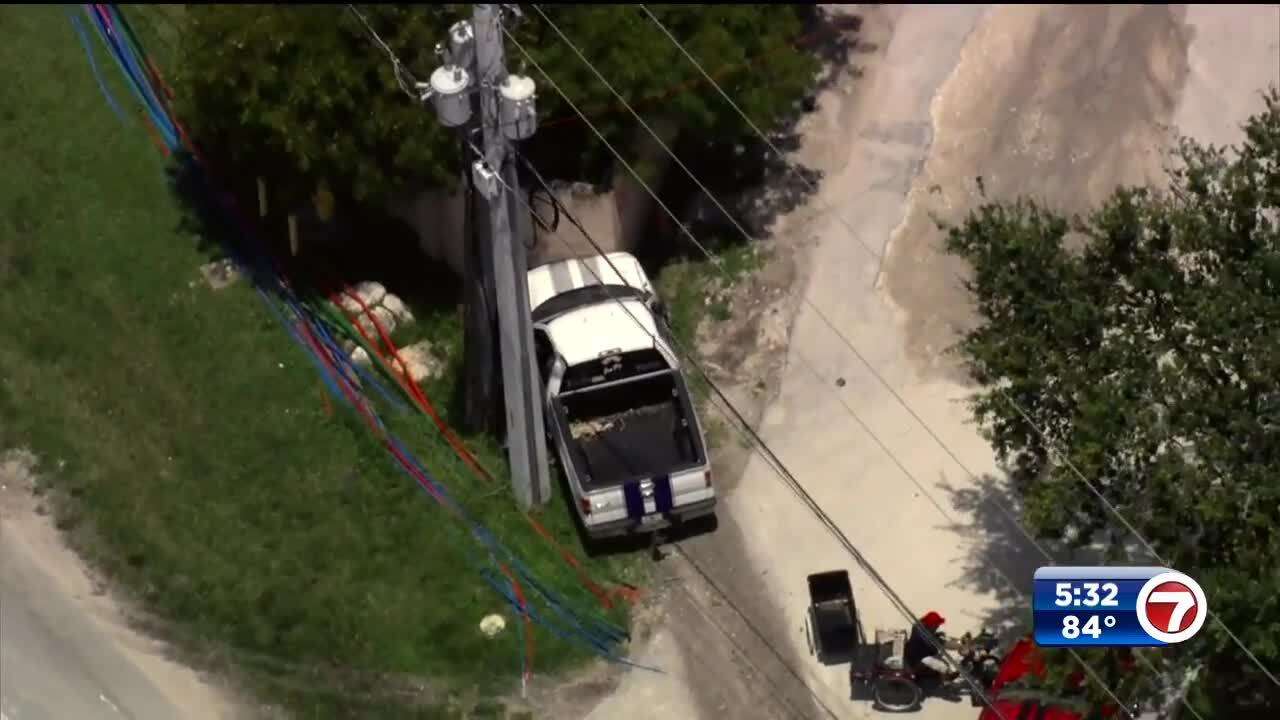 Truck slams into wall in Hialeah Gardens - WSVN 7News | Miami News ...