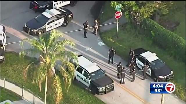 Police investigating after man’s body found in Hollywood - WSVN 7News ...