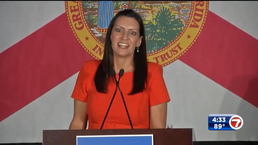 Gobernadora Janet Núñez hace polémicos comentarios en radio española sobre inmigrantes cubanos – WSVN 7Noticias |  Miami noticias, clima, deportes