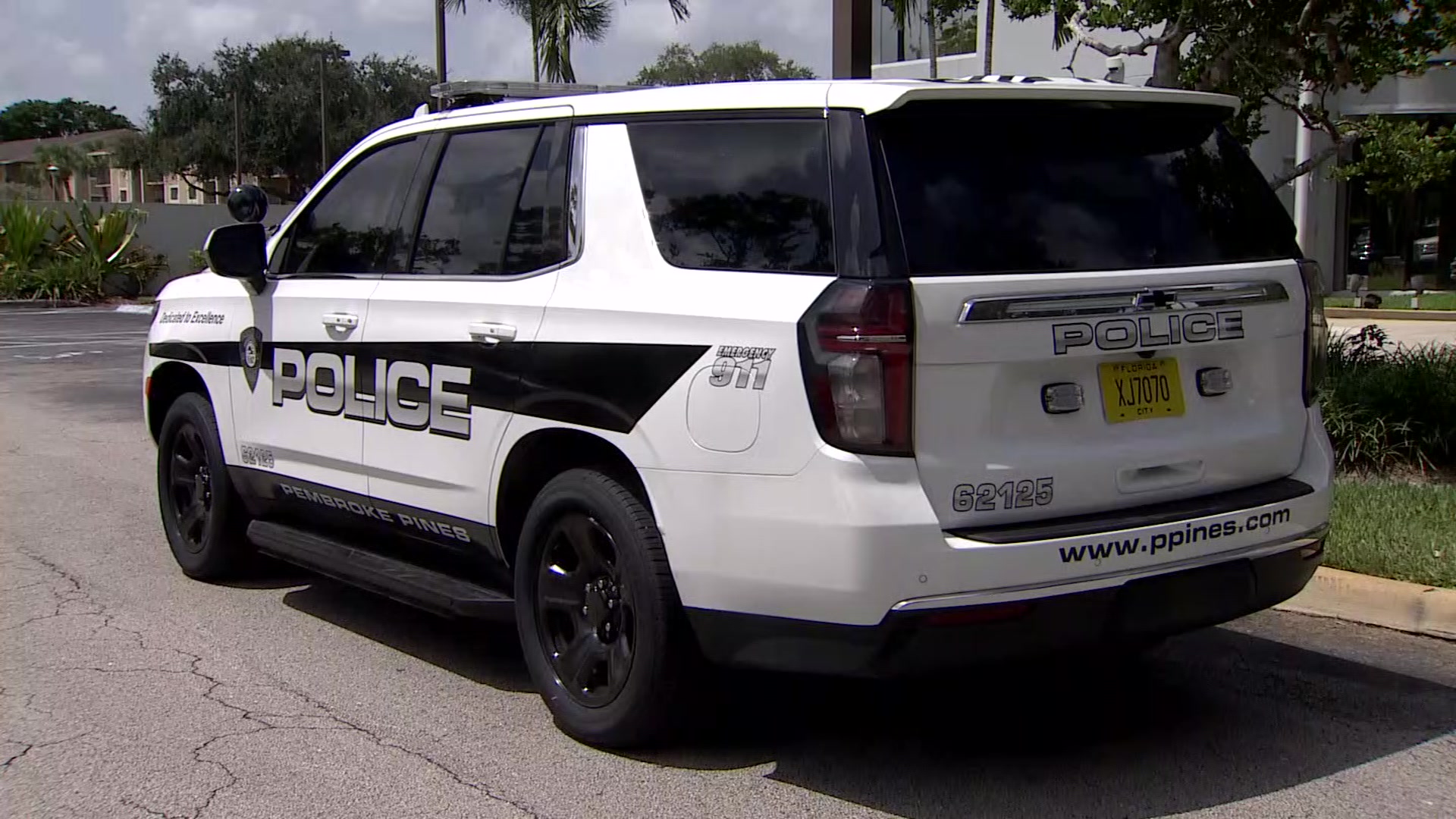 2 people hospitalized following rollover crash in Pembroke Pines WSVN