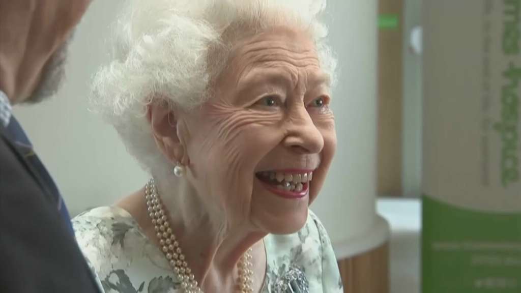  a servant queen world pays tribute to queen elizabeth ii wsvn 