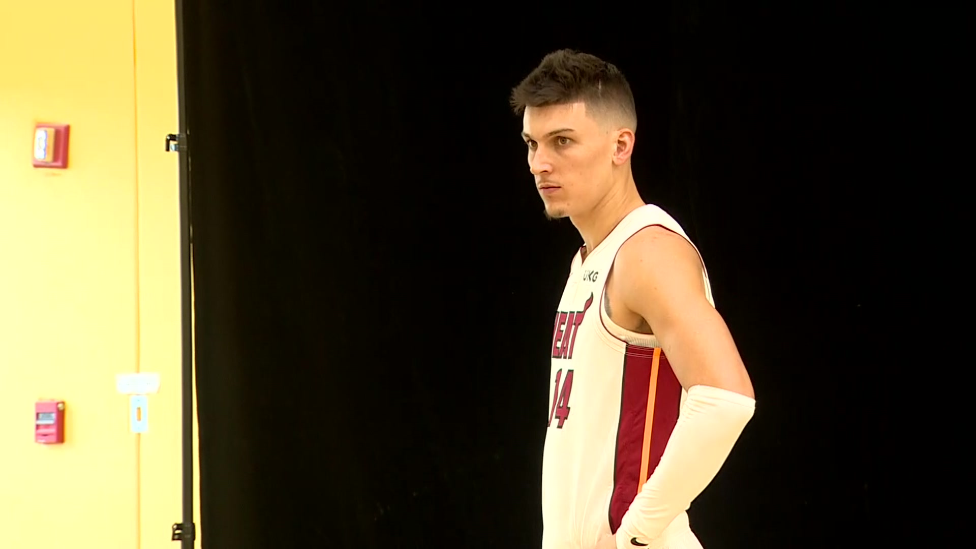 Herro scores 30 points to lead Heat to 4th straight win with 118-95 victory over eliminated 76ers – WSVN 7News | Miami News, Weather, Sports | Fort Lauderdale