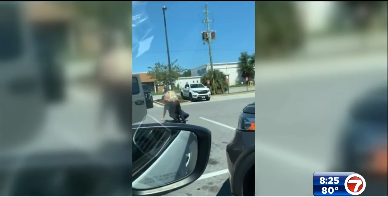 ChickfilA worker praised for helping a woman with a baby who was