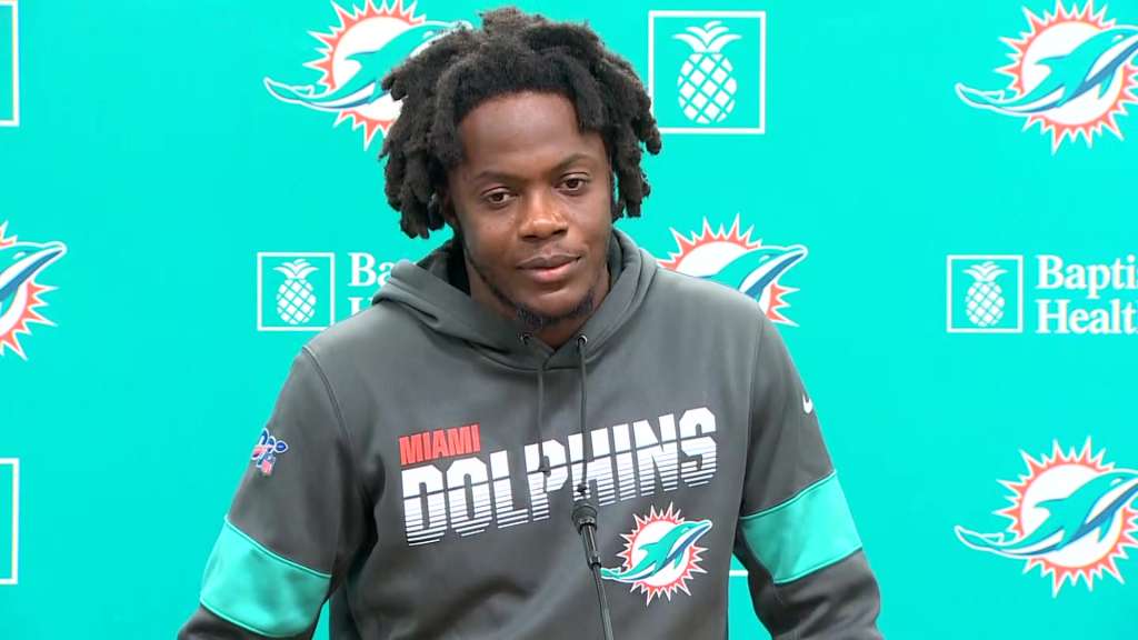 Dolphins’ Bridgewater leaves less than revised concussion rules