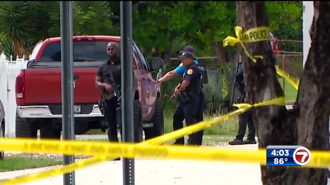 Suspected robber in police custody after perimeter set up in Miami
