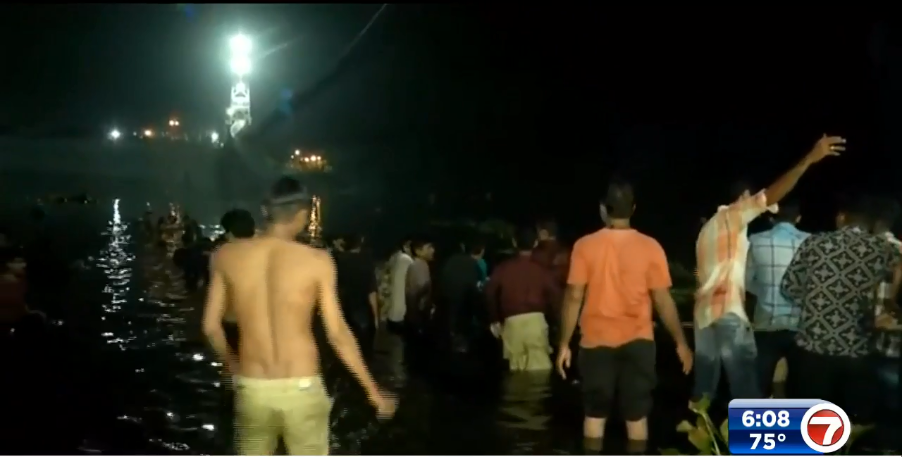 Suspension bridge collapse kills at least 133 in India WSVN 7News