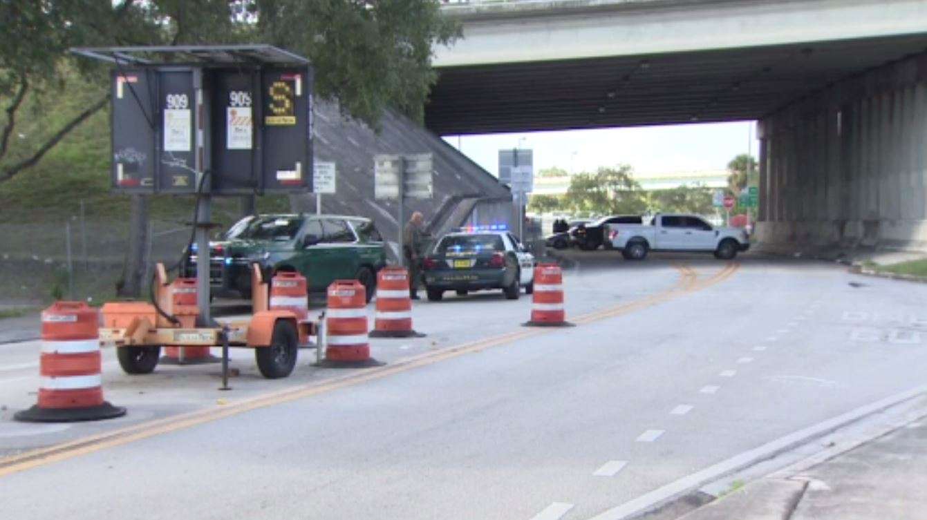 BSO: Man in custody after attacking deputy outside Deerfield Beach home ...