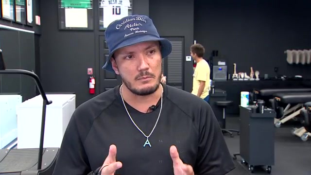 Miami Marlins infielder Miguel Rojas talks new tunes label, inspirations