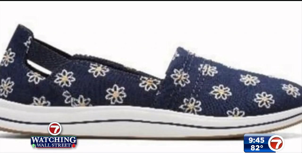 clarks shoe shops closing