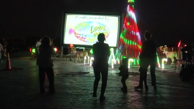 Christmas festivities light up Ian-battered Fort Myers Beach as residents share hopes for rebuilding area – WSVN 7News | Miami News, Weather, Sports
