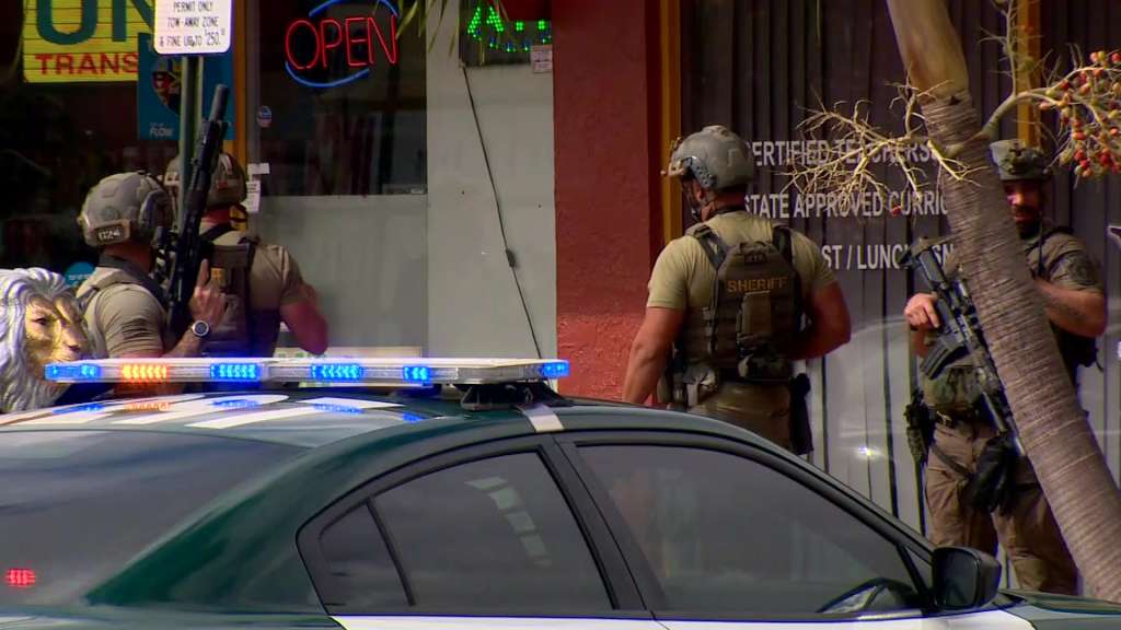 1 transported to hospital after being shot in Lauderdale Lakes – WSVN ...
