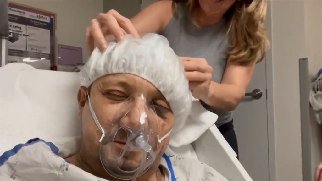 911 call describes moments after actor Jeremy Renner was crushed in