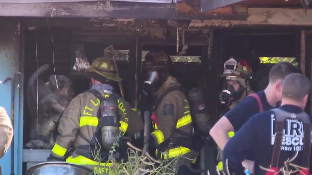 7 displaced, 3 dogs dead after house catches fire in Fort Lauderdale WSVN 7News Miami News