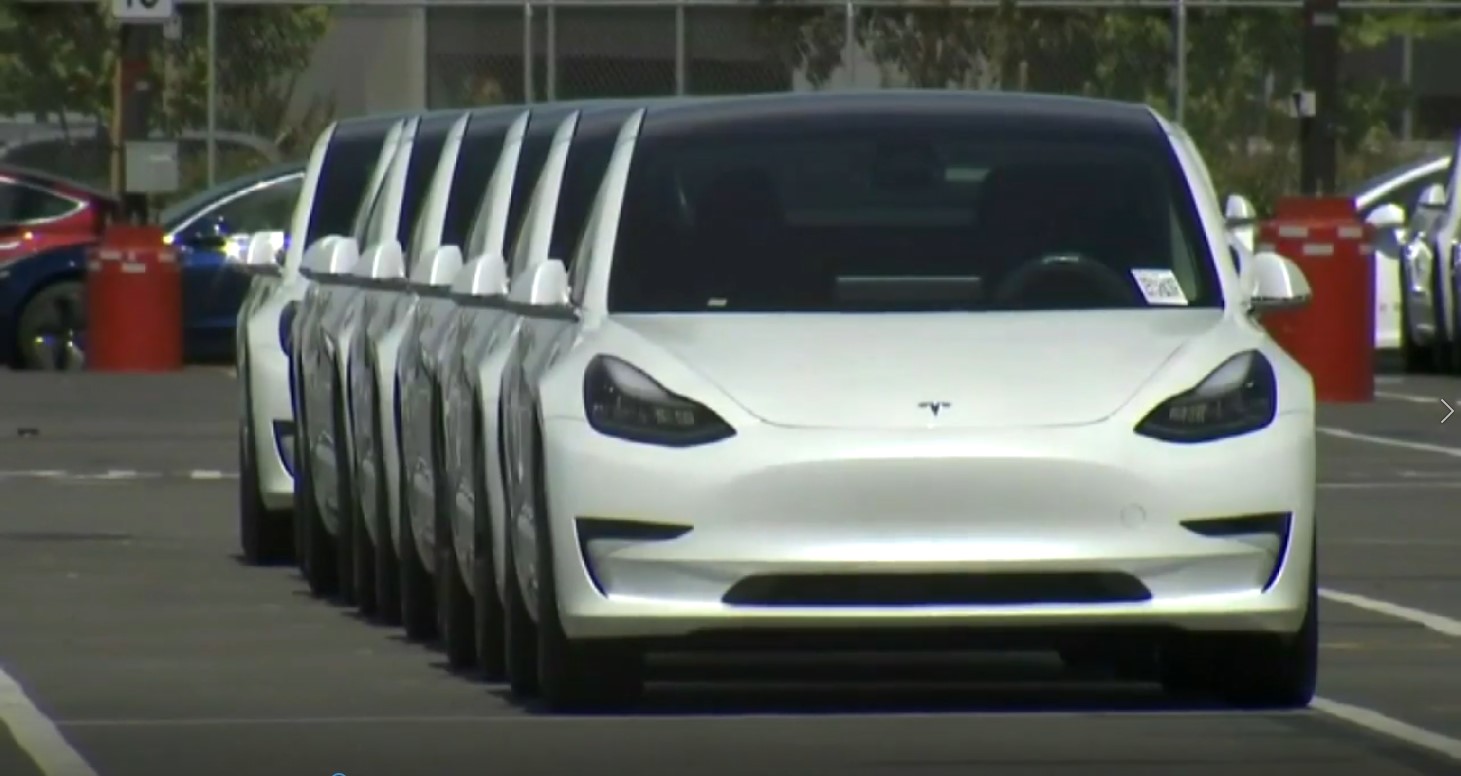 Tesla driver killed after plowing into fire truck on Northern
