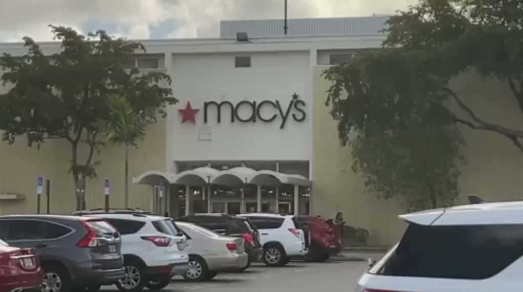 Police investigate breakin at Westland Mall Macy’s WSVN 7News
