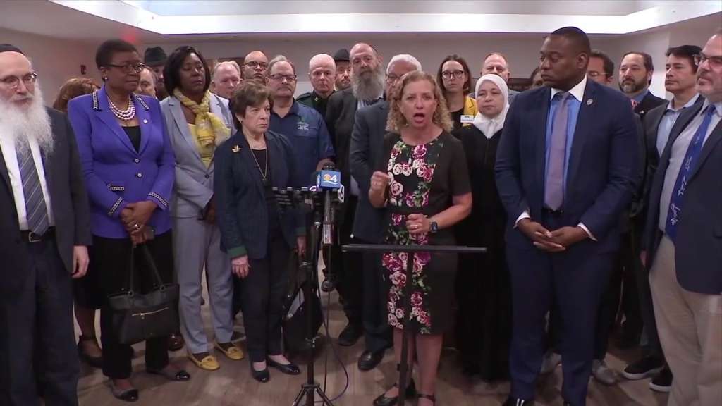 State officials, local leaders unite to denounce antisemitism in South Florida
