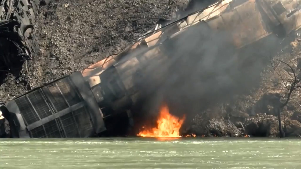 3 injured in fiery train derailment caused by rockslide WSVN 7News
