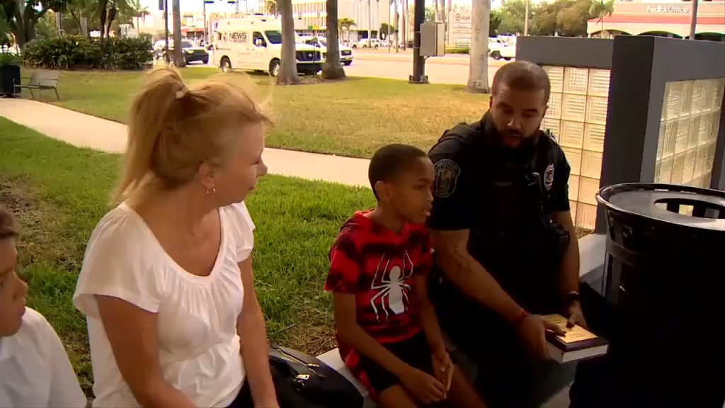 Hollywood Police officer and boy he saved from near drowning reunite - Vimarsana News