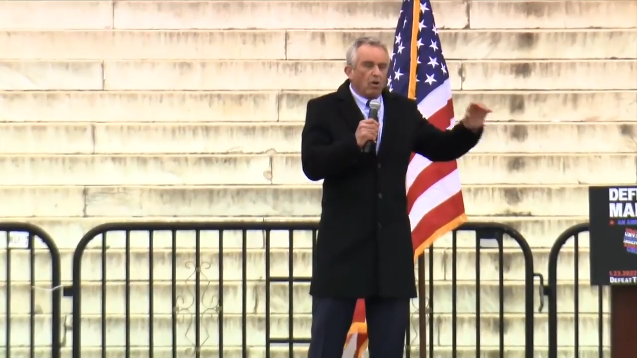 Robert F. Kennedy Jr. files complaint over rules for CNN’s presidential