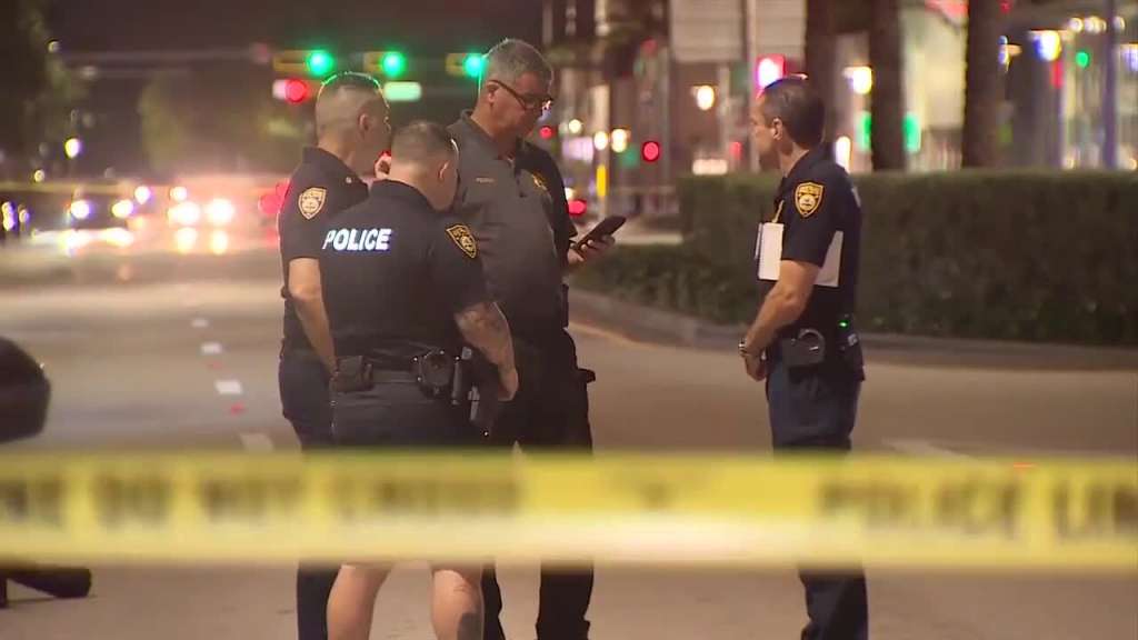 Miami Beach Police searching for shooter after homeless man found ...