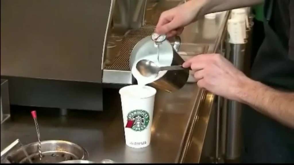 Starbucks offers free refills to customers enrolled in rewards program
