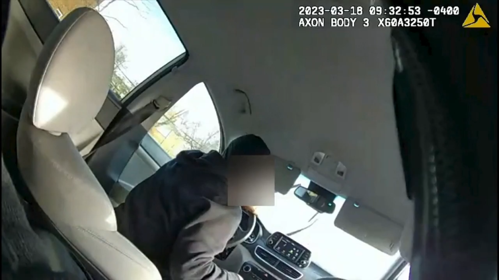 Washington, DC Police release bodycam footage of officer fatally shooting 17-year-old Dalaneo Marti - Vimarsana News