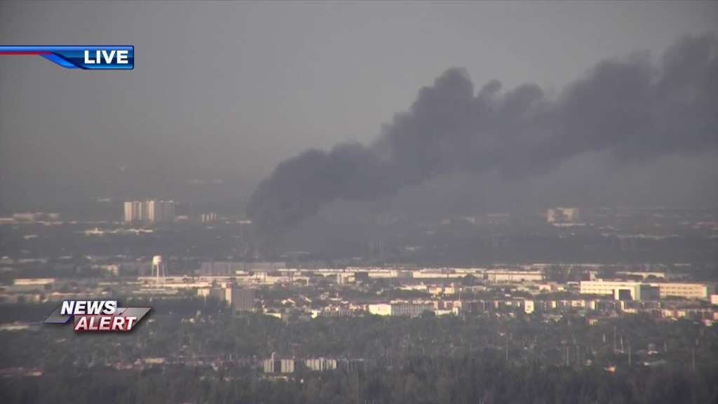Miami-Dade Fire Rescue extinguish blaze at waste facilty in Doral; no injuries reported - Vimarsana News
