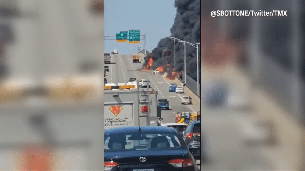 Fatal crash sparks fire on major Connecticut highway bridge - Vimarsana News