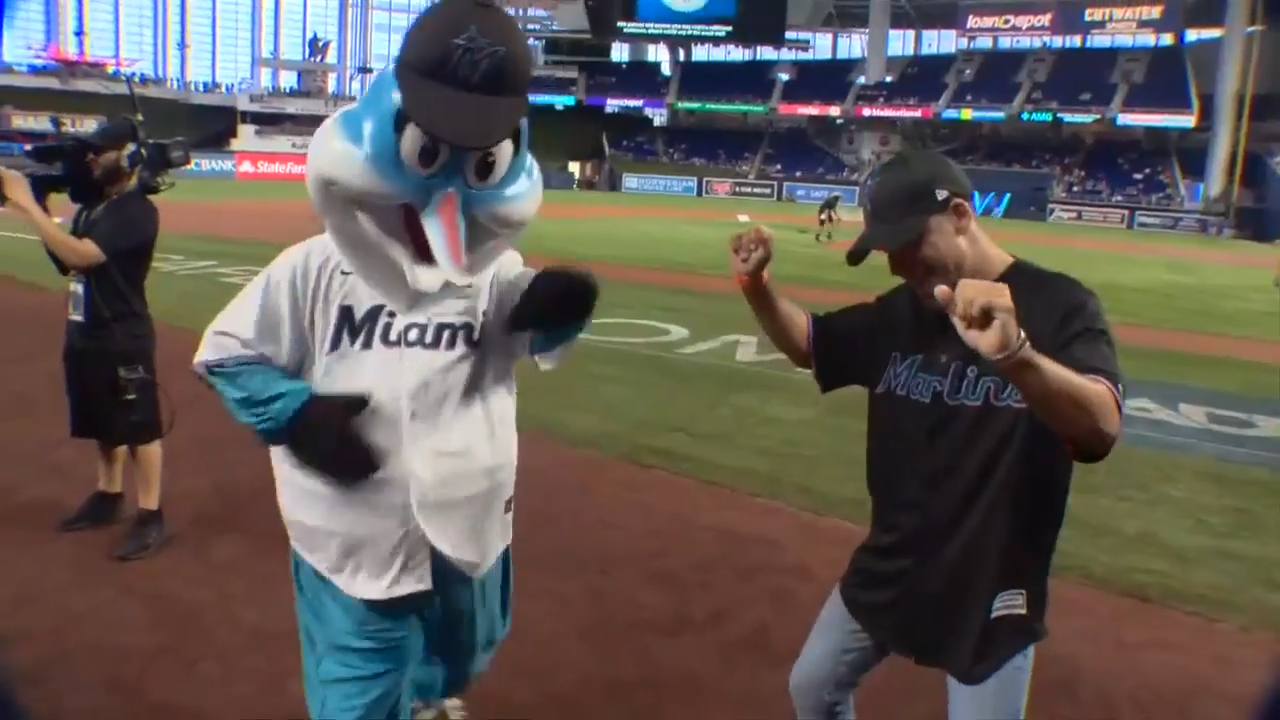 Deco’s Alex Miranda throws the first pitch at Miami Marlins 2023