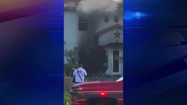 Driver slams into Kissimmee home after suffering seizure wife says Driver slams into Kissimmee home after suffering seizure wife says