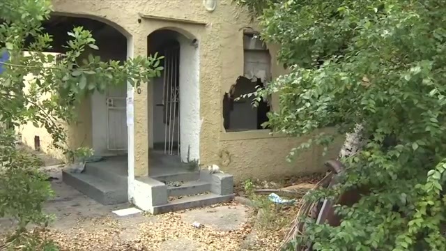 Crews put out fire at unoccupied house in Miami – WSVN 7News | Miami News, Weather, Sports