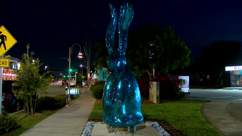 Wilton Manors PD arrest vandal after intentionally driving into local statue