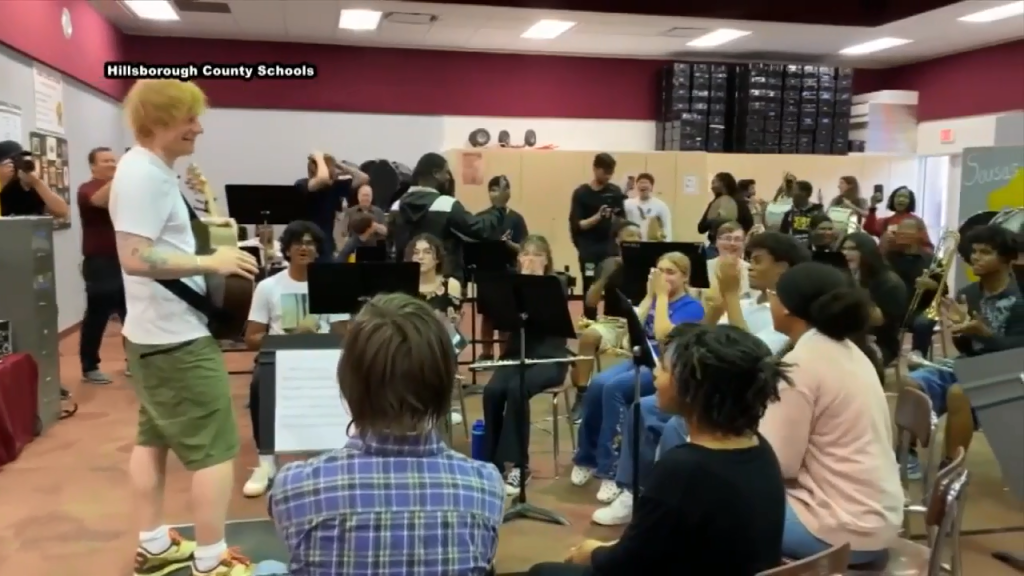 Ed Sheeran performs for high school marching band ahead of sold-out concert in Tampa - Vimarsana News