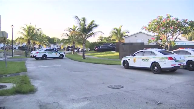 19yearold fatally shot in South MiamiDade neighborhood 19yearold fatally shot in South MiamiDade neighborhood