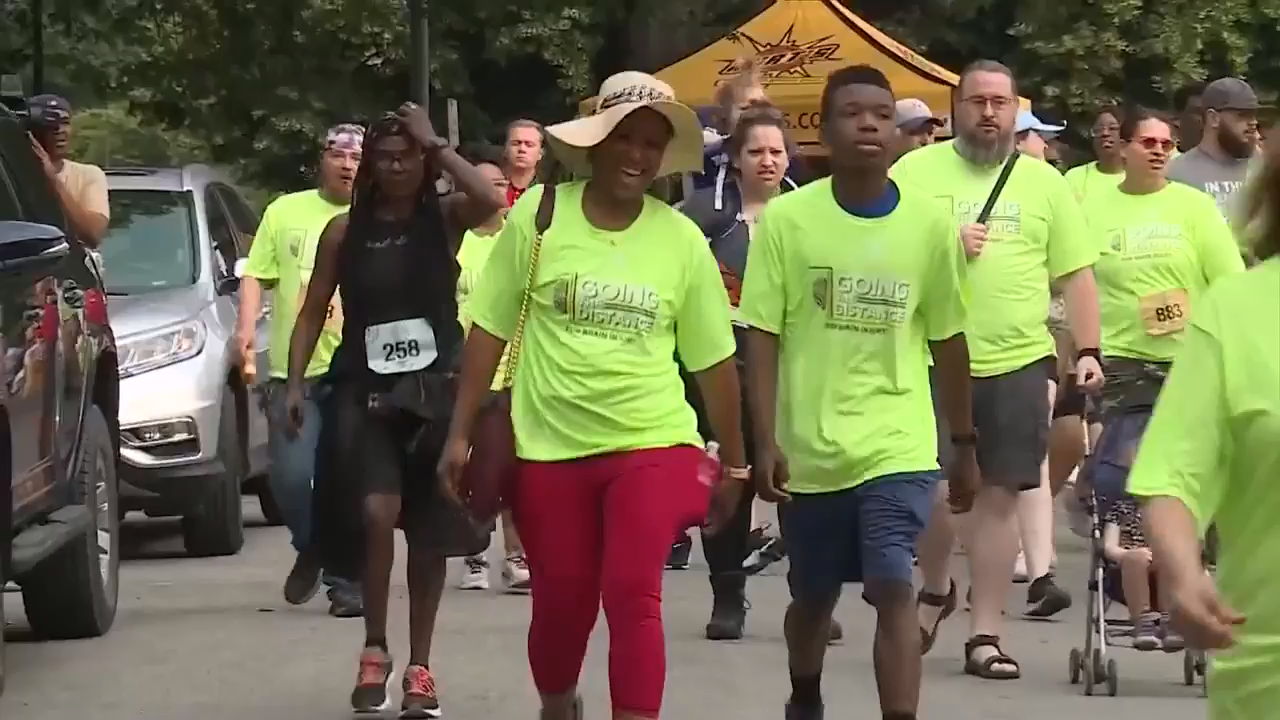 Thousands participate in 36th annual Memorial Day race, walk for brain