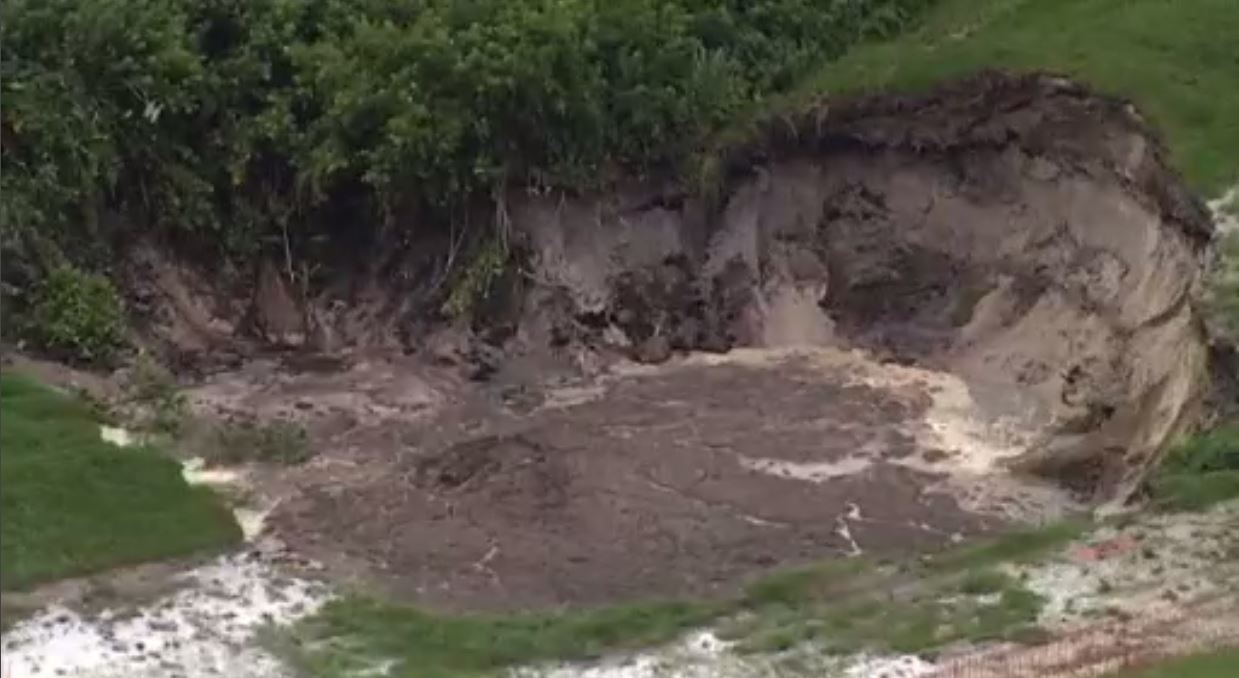 75foot sinkhole opens on private property near Lakeland, causes road