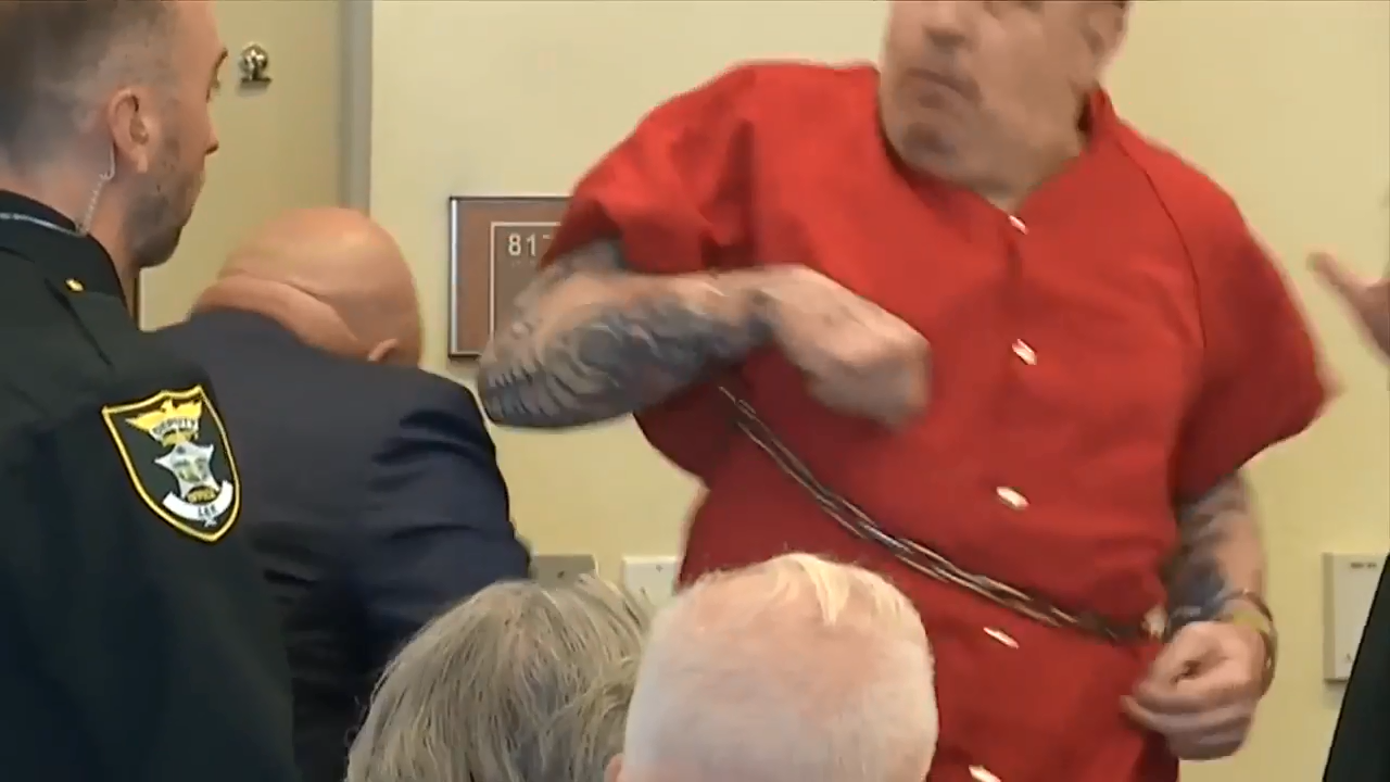 Man sentenced to death assaults lawyer in Florida courtroom WSVN