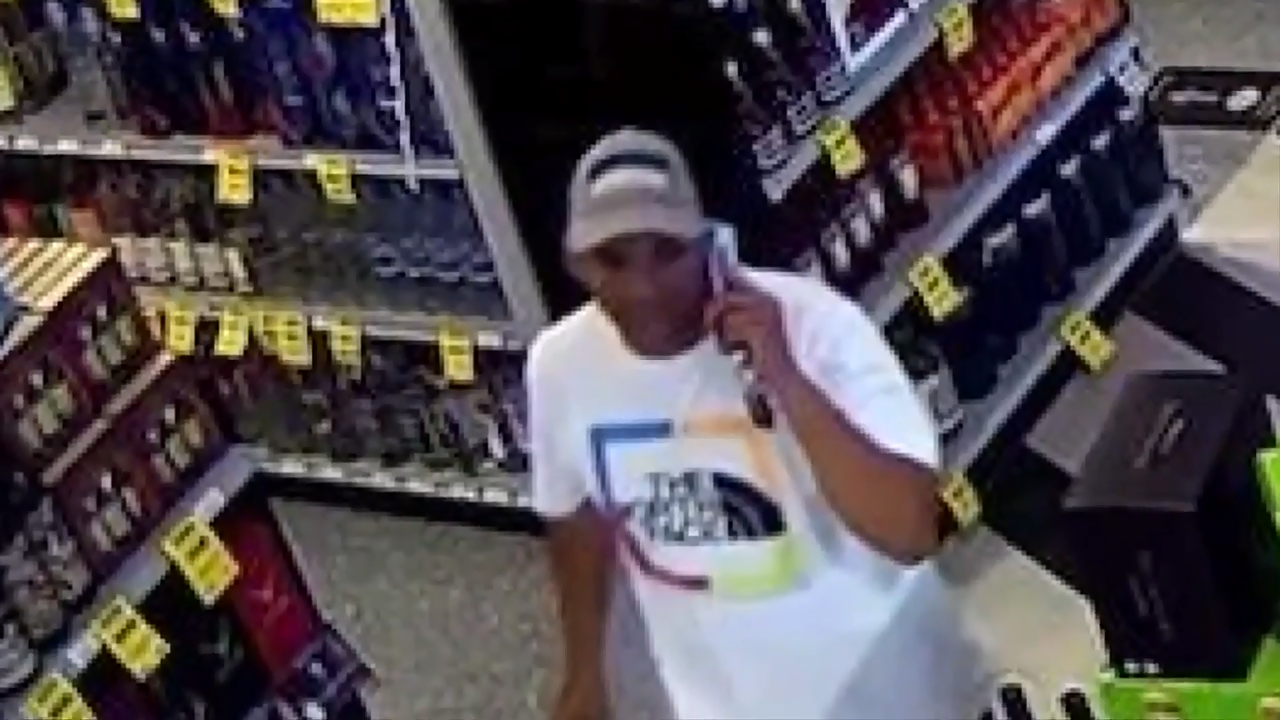 Surveillance video captures man stealing liquor bottles from Vintage